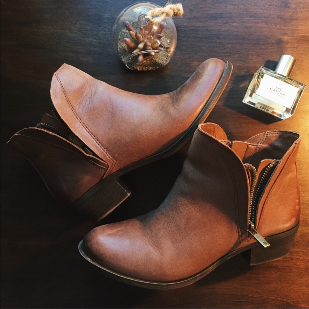 Lucky Brand Brenon Ankle Bootie